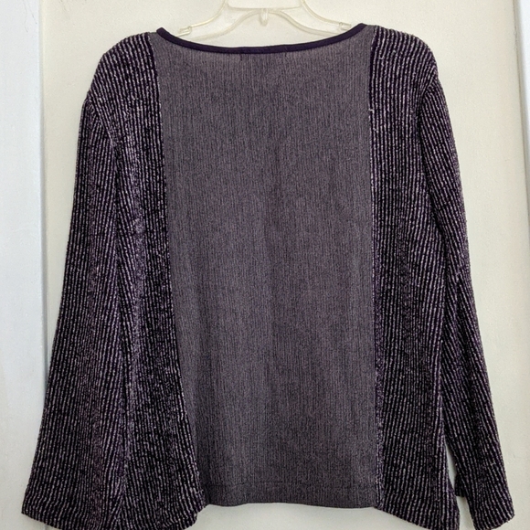 Nino Wong Super Cute soft Abstract Sweater Medium - Picture 6 of 7